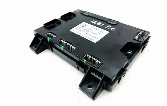 Tesla Model S Comfort/convenience module 101090700D 80047810 89047810