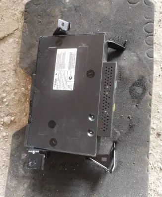BMW 3 E90 E91 CD/DVD changer 6986077 021007