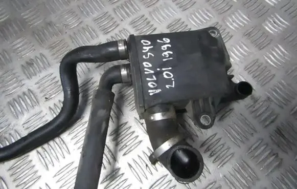 Volvo S40, V40 Breather/breather pipe/hose 1271988
