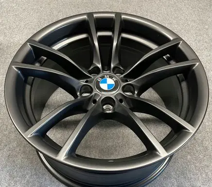 BMW M4 F82 F83 R18 alloy rim 