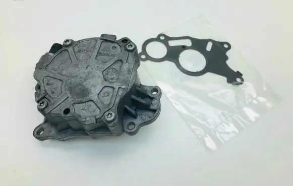 Volkswagen Beetle A5 Vacuum pump 03L145100
