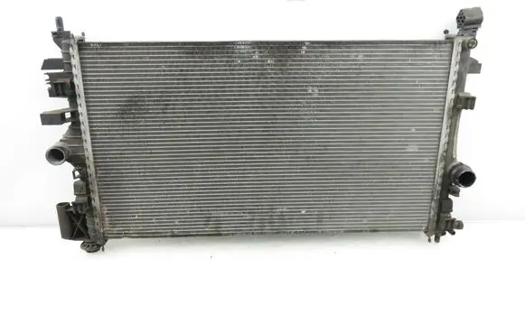 Opel Insignia A Coolant radiator