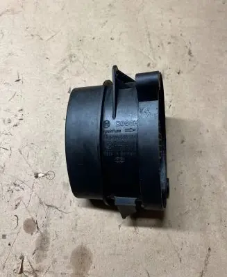 BMW 5 E60 E61 Mass air flow meter 7788744 1362 0928400504