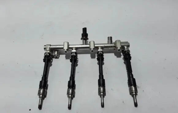 Renault Scenic IV - Grand scenic IV Fuel main line pipe 175222462R