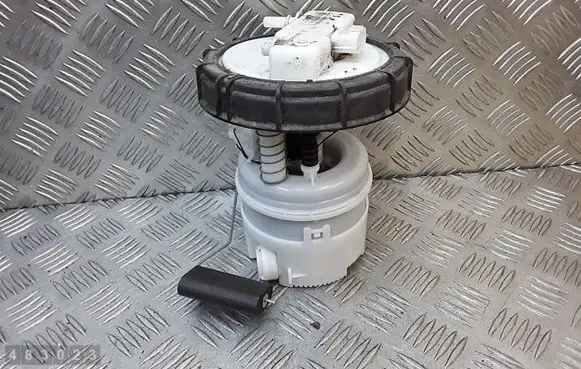 Renault Sandero I Fuel injection high pressure pump 172022377r