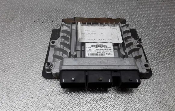 Citroen C4 I Engine control unit/module 9663548180 9664437280