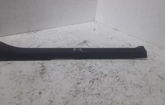 Toyota Auris 150 Front sill trim cover 6791402150