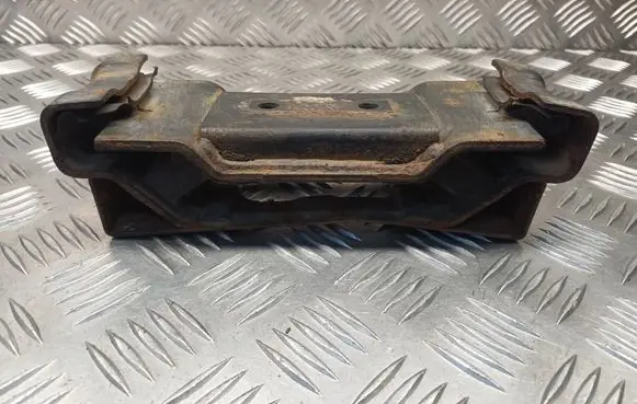 Suzuki Grand Vitara II Gearbox mount 1J0513