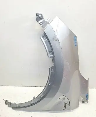 Renault Captur II Fender 631015069R