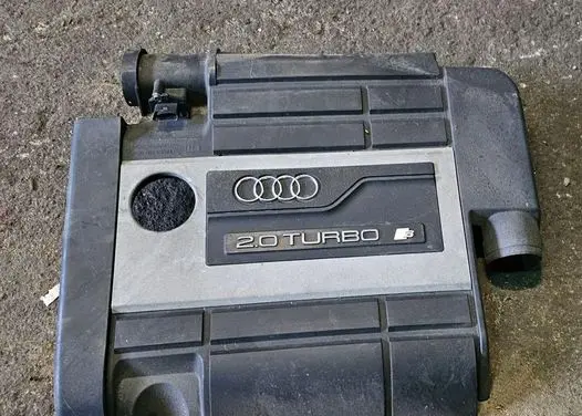Audi A3 S3 A3 Sportback 8P Engine cover (trim) brak
