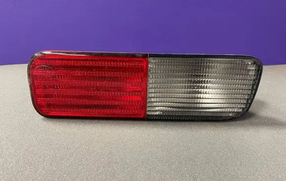 Land Rover Discovery 3 - LR3 Rear bumper light 