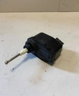 Audi 100 S4 C4 Headlight level adjustment motor 00437545