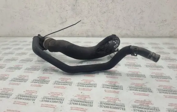Audi A4 S4 B7 8E 8H Engine coolant pipe/hose