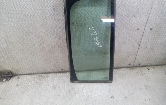 Rear vent window glass