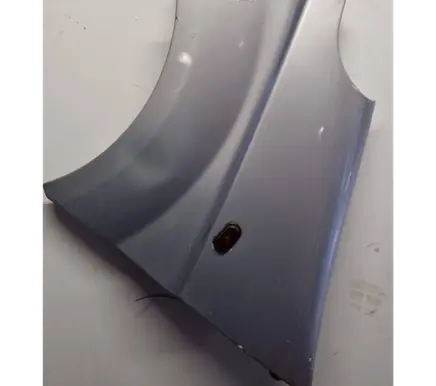 Opel Vivaro Fender