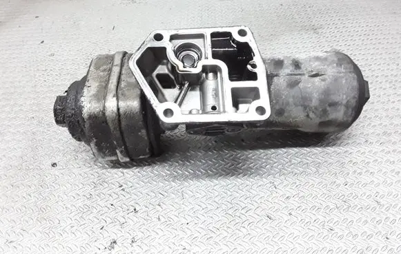 Skoda Octavia Mk2 (1Z) Oil filter mounting bracket 045115389K