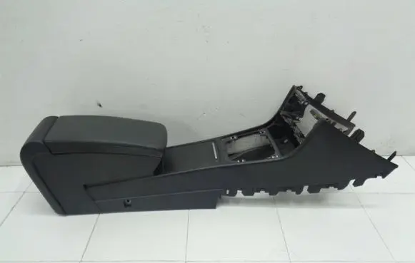 Volkswagen PASSAT B6 Armrest