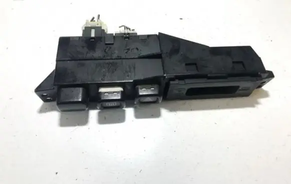 Mazda 323 Screen/display/small screen bc6c6646z 4h08