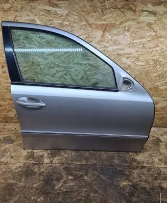 Mercedes-Benz E W211 Front door