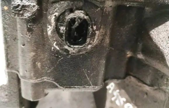 Opel Astra H Oil level sensor 