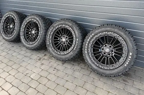 Toyota Hilux VIII R20 alloy rim 