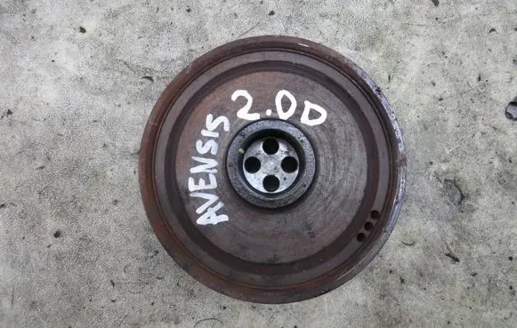 Toyota Avensis T270 Crankshaft pulley KRIS235789