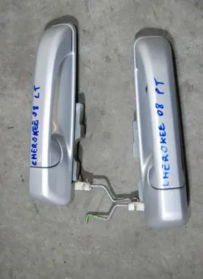 Jeep Grand Cherokee (WK) Loading door exterior handle/bracket 
