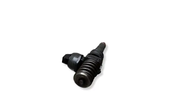 Volkswagen Golf V Fuel injector 0414720215 038130073AG