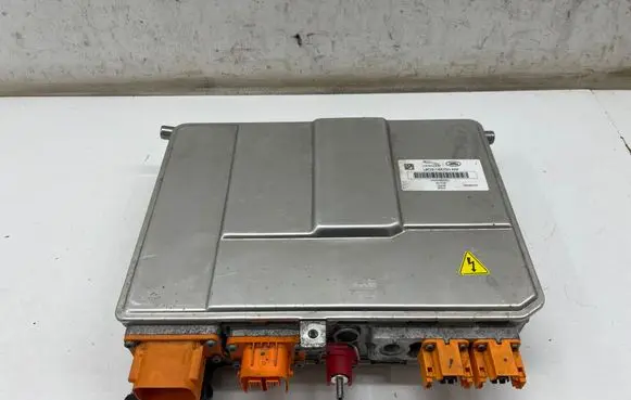 Jaguar I-Pace Voltage converter inverter L9D314A750AM