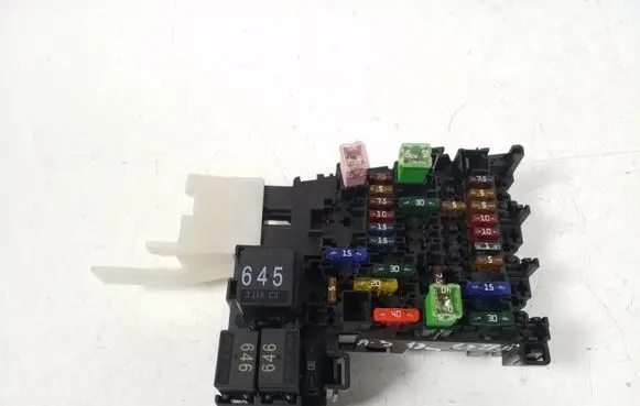 Audi A3 S3 8V Fuse module 5Q0937615C