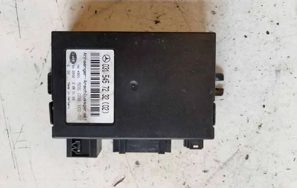 Mercedes-Benz C AMG W203 Tow bar trailer control unit/module 0315457232