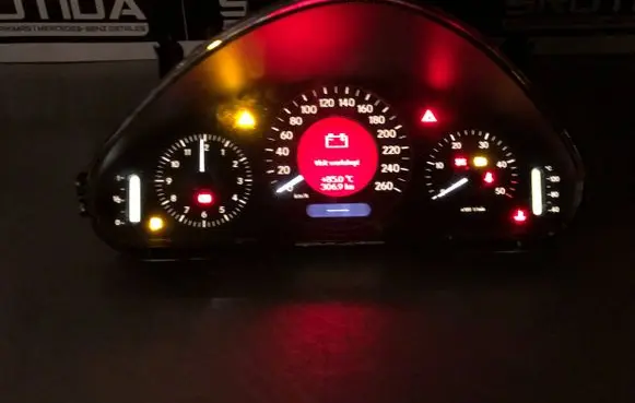 Mercedes-Benz E W211 Speedometer (instrument cluster) A2115402348 110080292 010822
