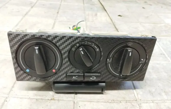 Volkswagen Golf IV Climate control unit 1J0820045F