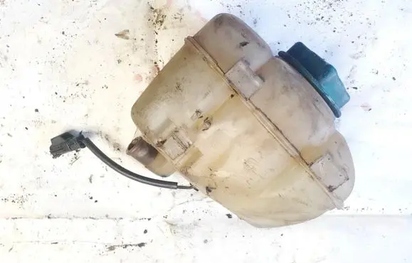 Volvo S60 Coolant expansion tank/reservoir 8683455 8683456