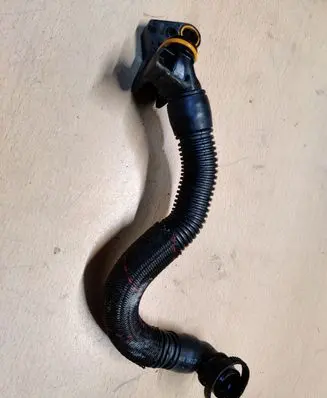 Seat Leon (5F) Breather/breather pipe/hose 06K103213J