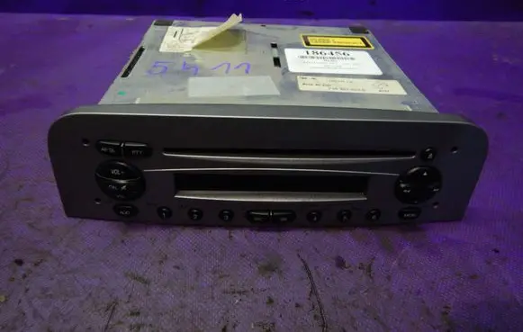 Alfa Romeo 147 Radio/CD/DVD/GPS head unit 7353018230