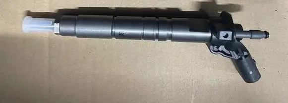 Mercedes-Benz Sprinter W906 Fuel injector 0986435406T