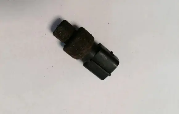 Volvo S40 Air conditioning (A/C) pressure sensor XS4H19D594AA 1025L2505