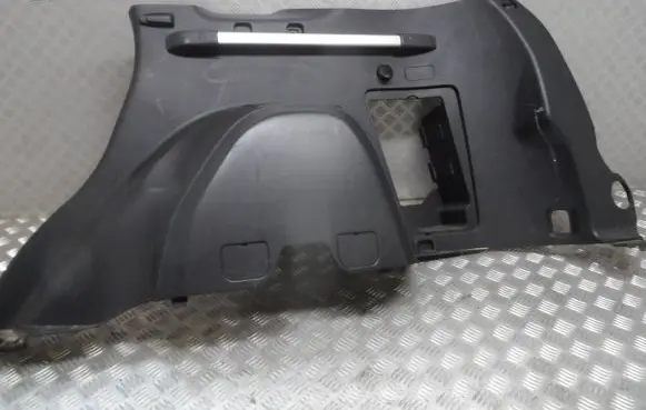 Citroen C-Crosser Tailgate/trunk side cover trim 