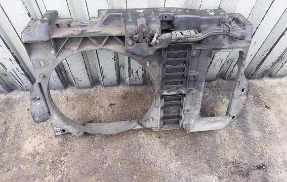 Peugeot 407 Radiator support slam panel