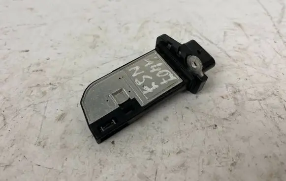 BMW 5 F10 F11 Mass air flow meter 7804150