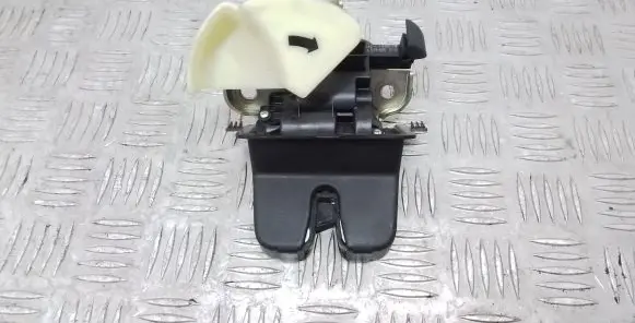 Volkswagen Jetta USA Tailgate/trunk/boot lock/catch/latch 17A827505