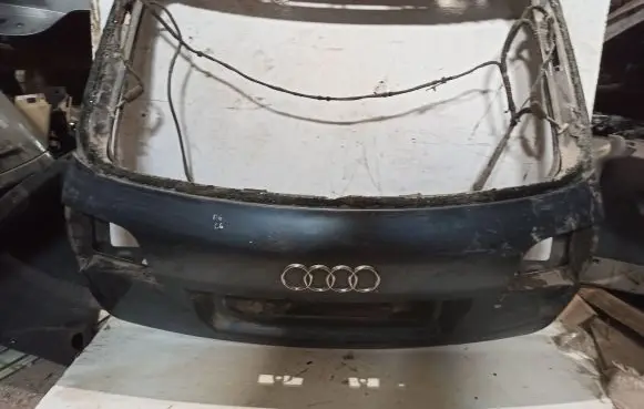 Audi A6 S6 C6 4F Tailgate/trunk/boot lid