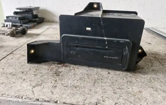 Navigation unit CD/DVD player