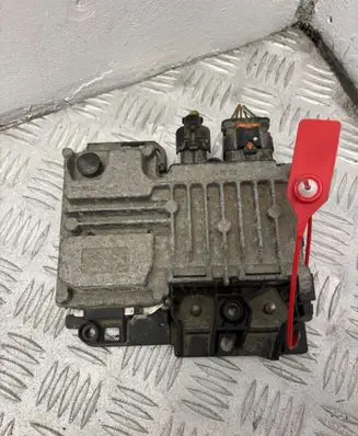 Citroen C4 Cactus Trunk lid opening control unit 9811207980