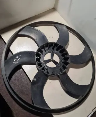 BMW X1 E84 Fan impeller 8250105