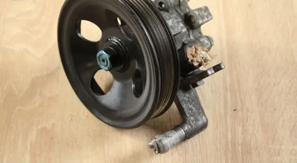 KIA Sorento Power steering pump
