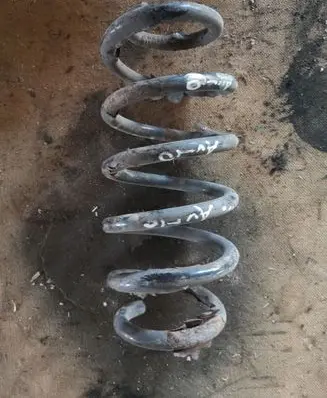 Toyota Avensis T270 Rear coil spring