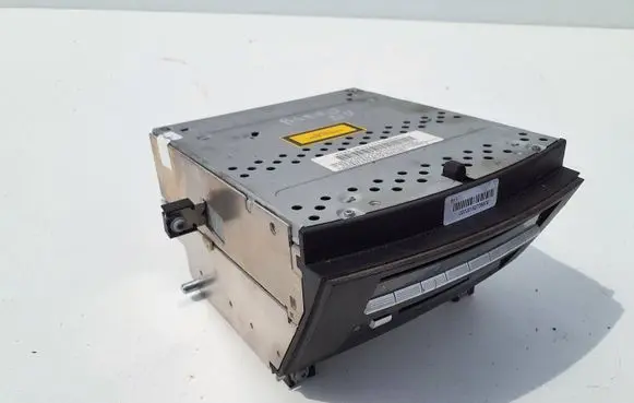 Mercedes-Benz CL C216 Radio/CD/DVD/GPS head unit A2198203985 71005634 A2168207085