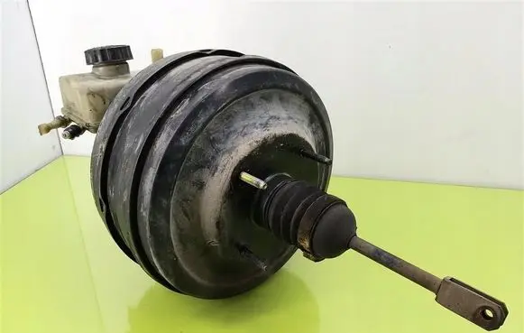 Mercedes-Benz Sprinter W901 W902 W903 W904 Brake booster A0014300308